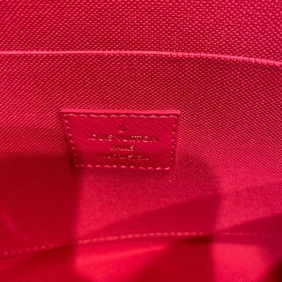 Louis Vuitton Felicie Pochette Xmas 2021 Vivienne Hollywood - Picture 5 of 8